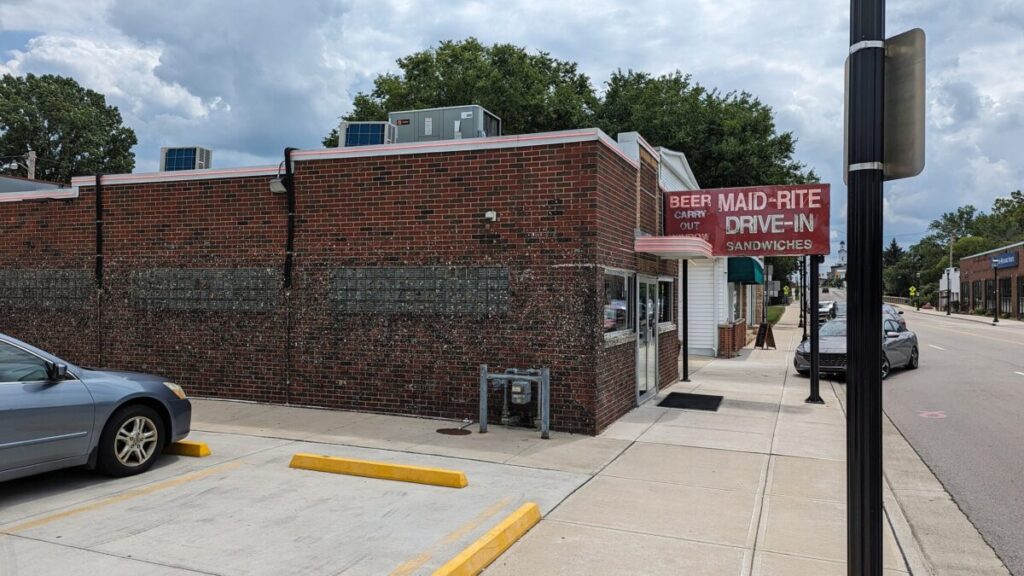 Exterior shot of a Maid-Rite sandwich shop.